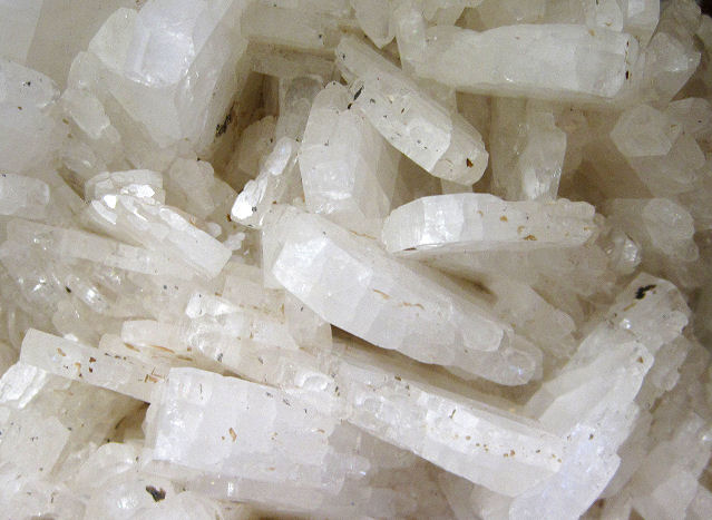 barite-white-crystals