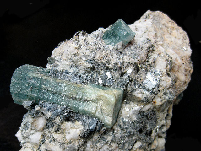 beryl-bluish green beryl crystals in pegmatite