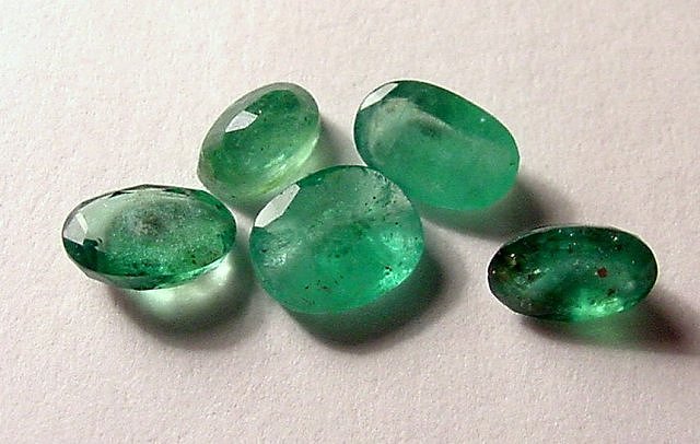 beryl-green faceted emeralds-6xx-emeralds