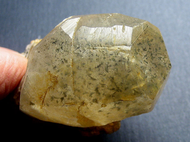calcite-dogtoothspar crystal-pyrolusite inclusions
