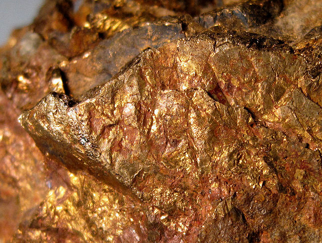 Chalcopyrite - Tarnished Brassy – Massive