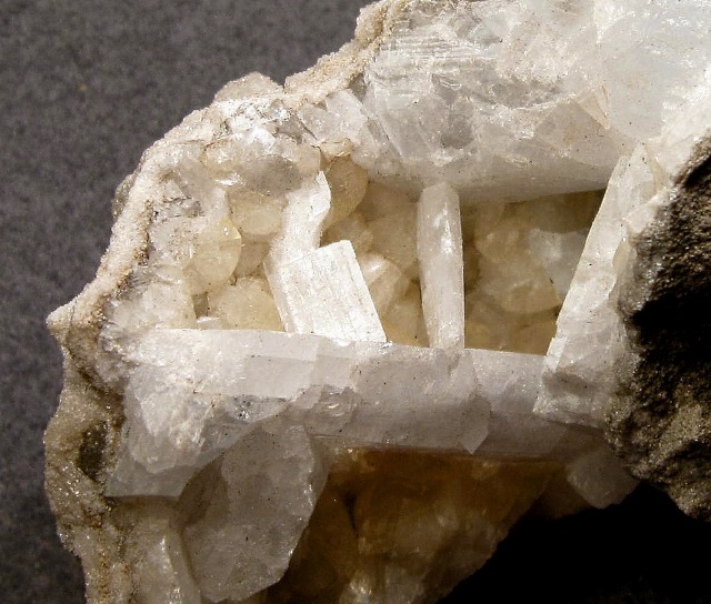 celestite-white crystal with yellow calcite-Michigan