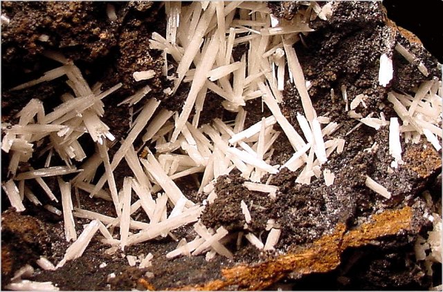 Cerussite - White Jackstraw Crystals - Arizona