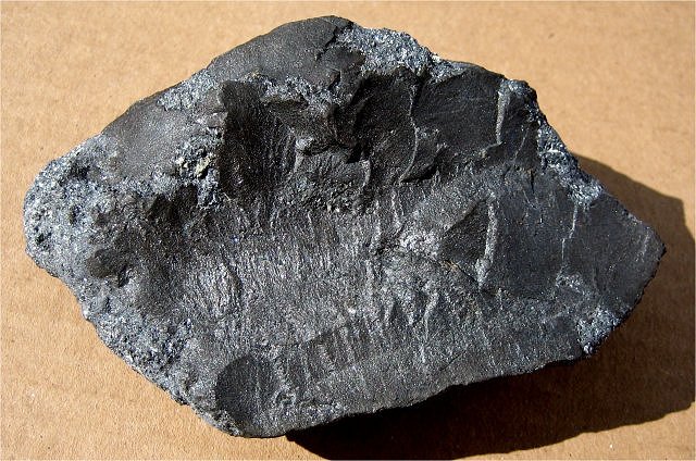 chalcocite-dark gray-masive