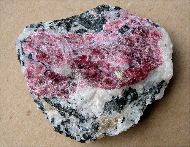 eudialyte-dark pink massive