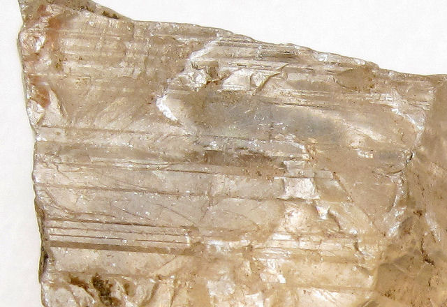 Feldspar – Labradorite - Plagioclase Twinning