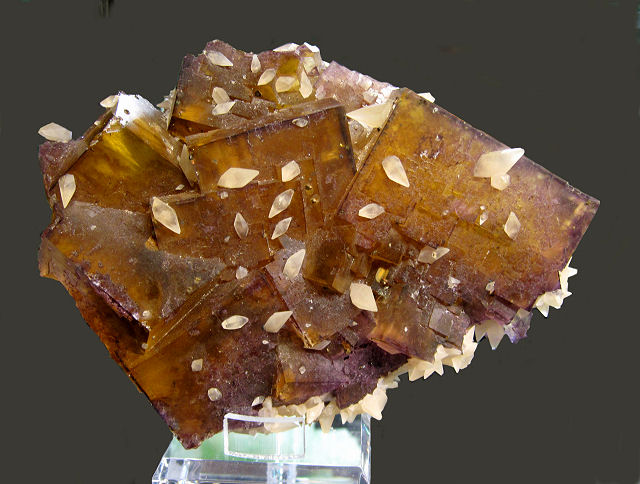 fluorite-cubic crystals-multicolored with calcite