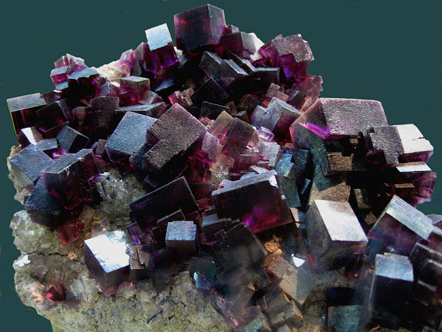 fluorite-cubic crystals-purple-2655