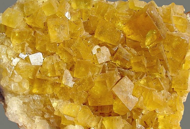 fluorite-cubic crystals-yellow