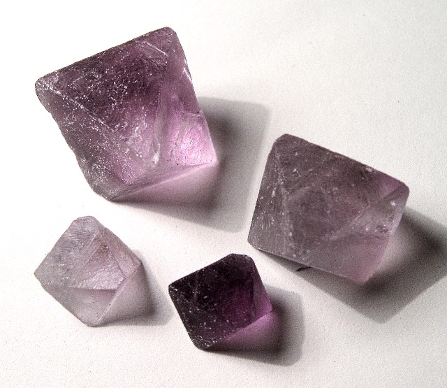 fluorite-octahedron cleavage fragments-purple