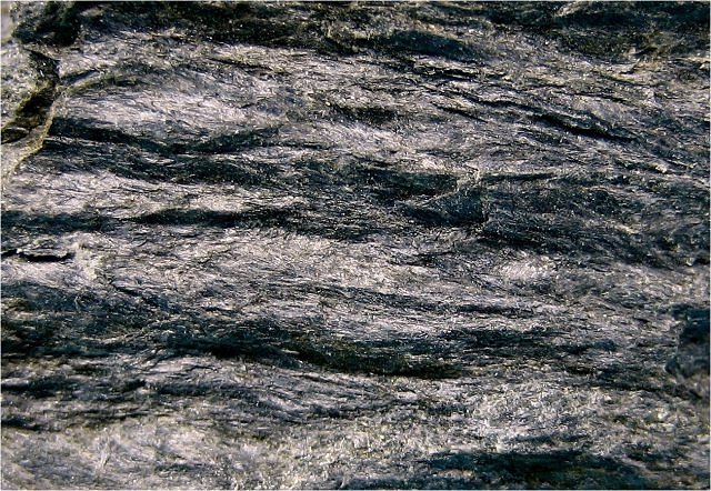 glaucophane-gray-massive