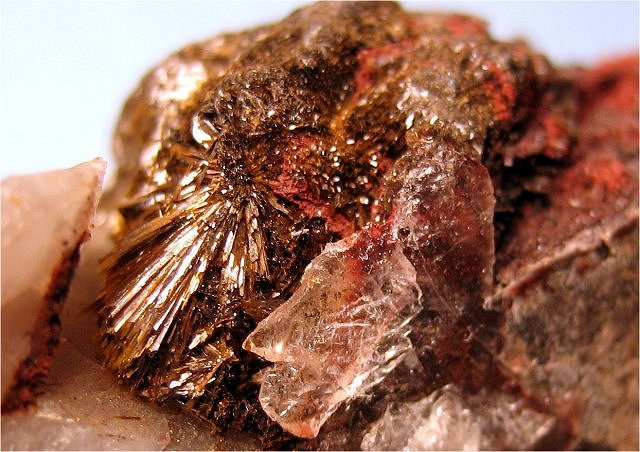 goethite-brown radiating crystals
