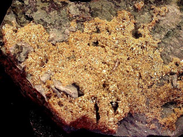 gold-finely crystallized