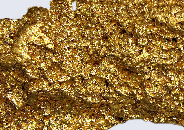 gold-nugget-close view
