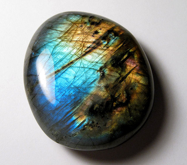 labradorite polished surface schiller