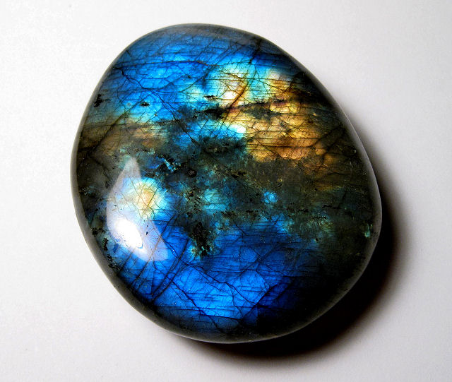 labradorite polished surface schiller