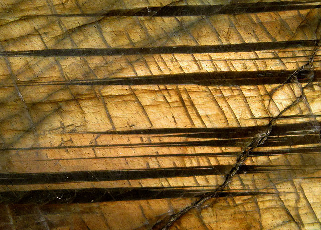 labradorite schiller and plagioclase twinning close view