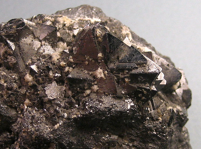 magnetite-black octahedron crystals-5129a