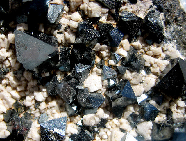 magnetite-black octahedron crystals-Bolivia-4507