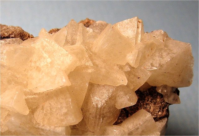manganocalcite-pale yellow crystals-I866
