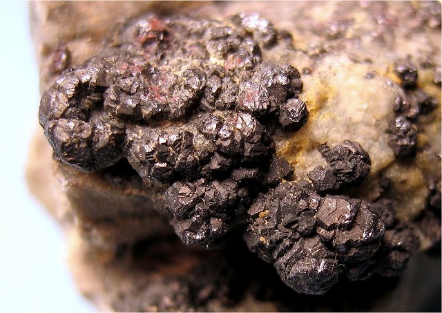 meneghinite-small brown crystal clusters-722