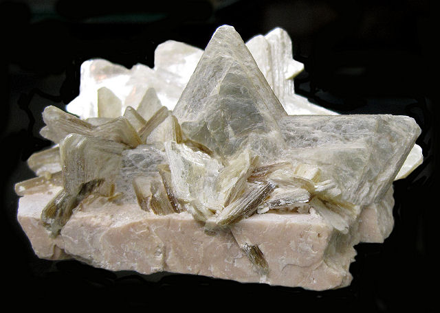 mica-muscovite-white mica crystals-Brazil-2628