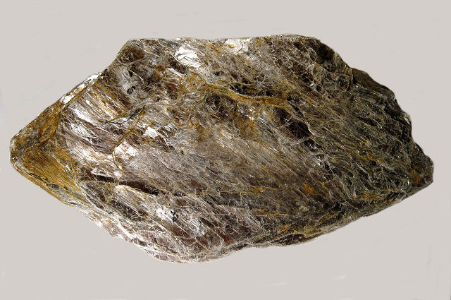 mica-muscovite-white mica in schist-2181