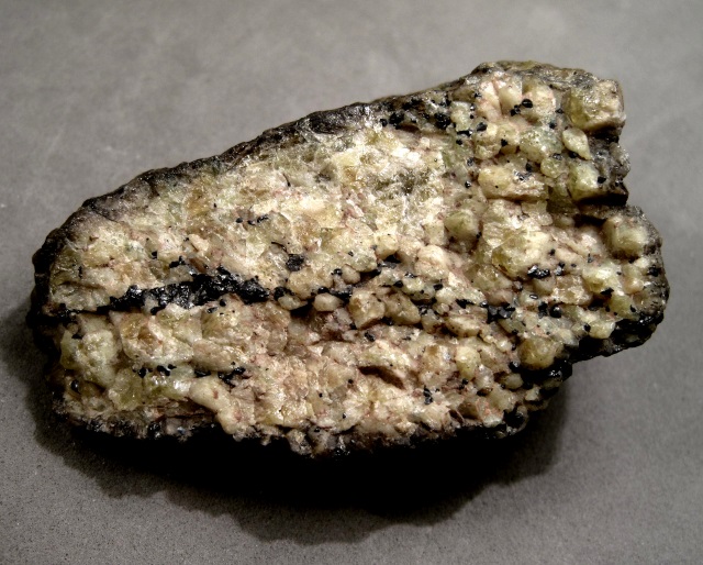 olivine-light green grandular