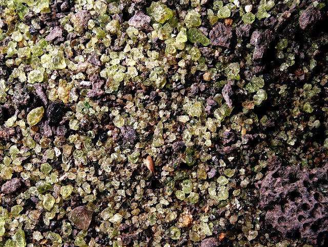 olivine-loose grains-Arizona