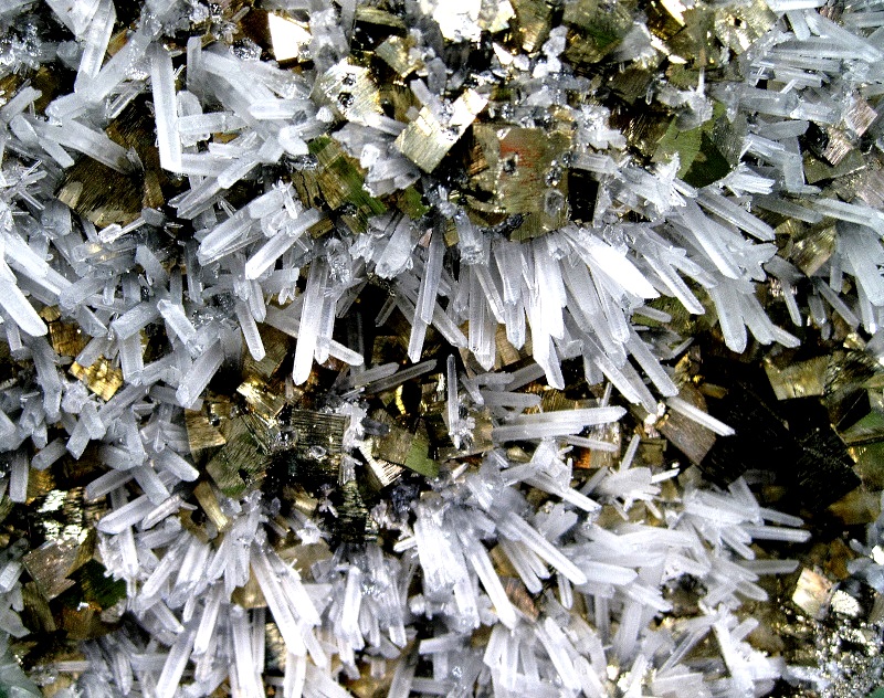 pyrite-crystals with white quartz crystals-Peru