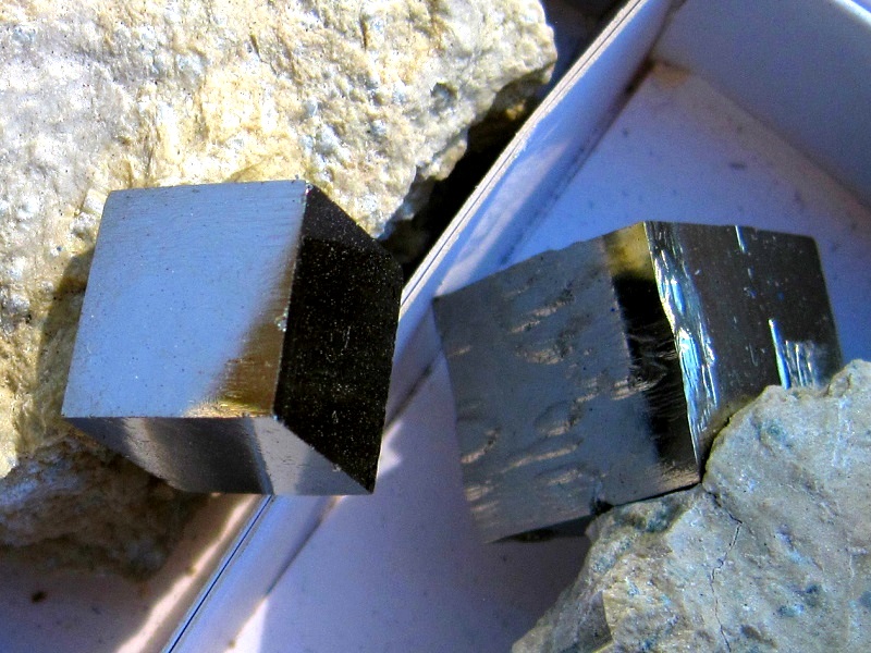 pyrite-cubic crystals