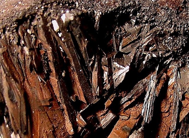 pyrolusite-black and brown thin crystals