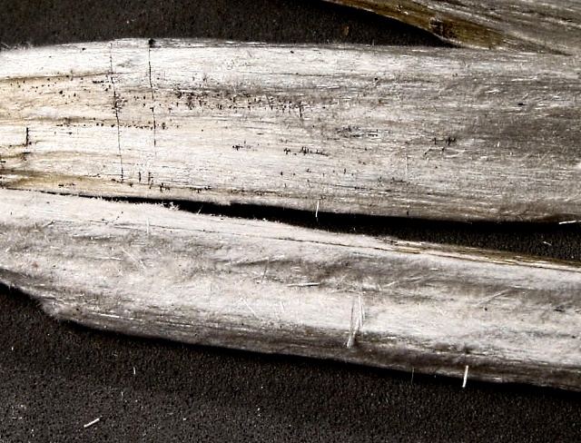 Tremolite - Asbestos - White - Fibrous