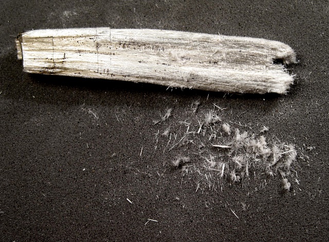 Tremolite - Asbestos - White - Fibrous