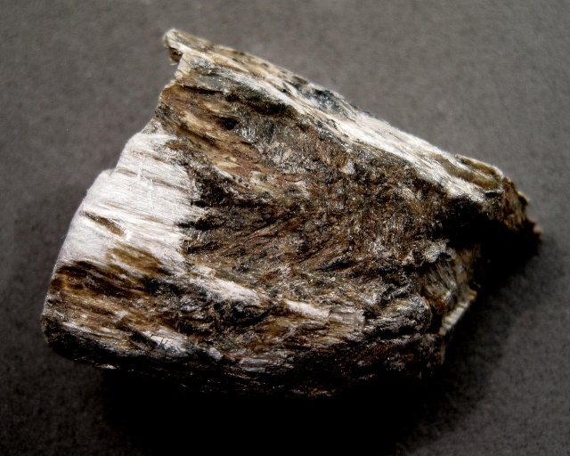 Tremolite - Asbestos - White - Fibrous