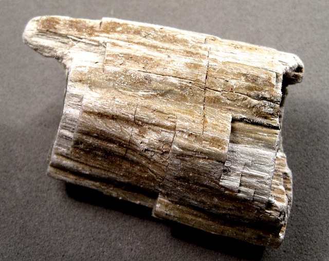 Tremolite - Asbestos - White - Fibrous