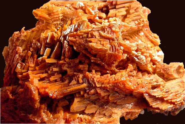 vanadinite orange crystalline mass
