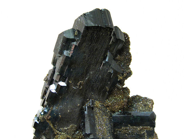 vivianite dark gray elongated crystal