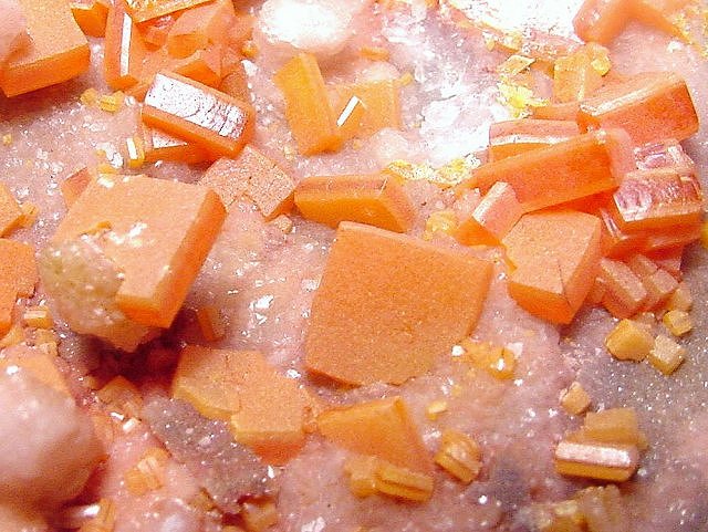 wulfenite orange square crystals