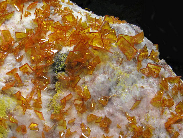 wulfenite orange thin square crystals