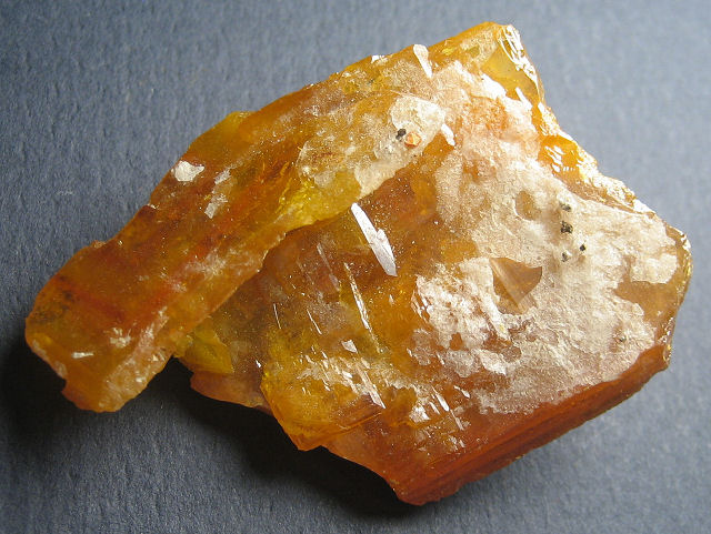 wulfenite yellow crystals