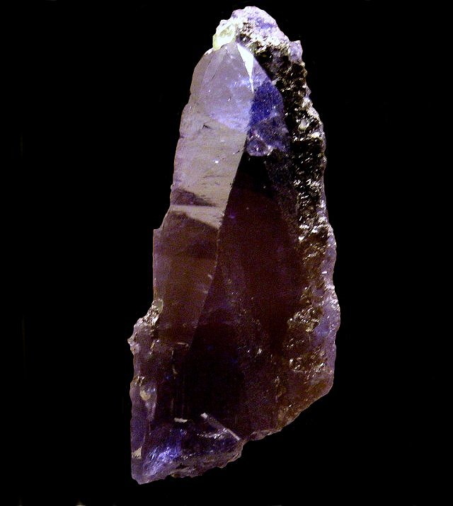 zoisite deep blue crystal tanzanite Tanzania
