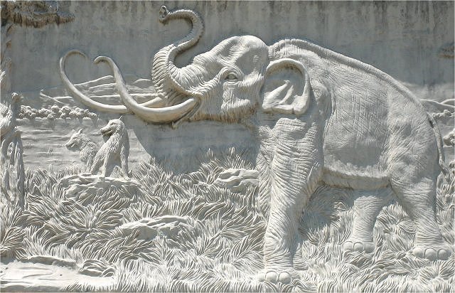 Mammal Mammoth Facade La Brea Tar Pits, Los Angeles, California